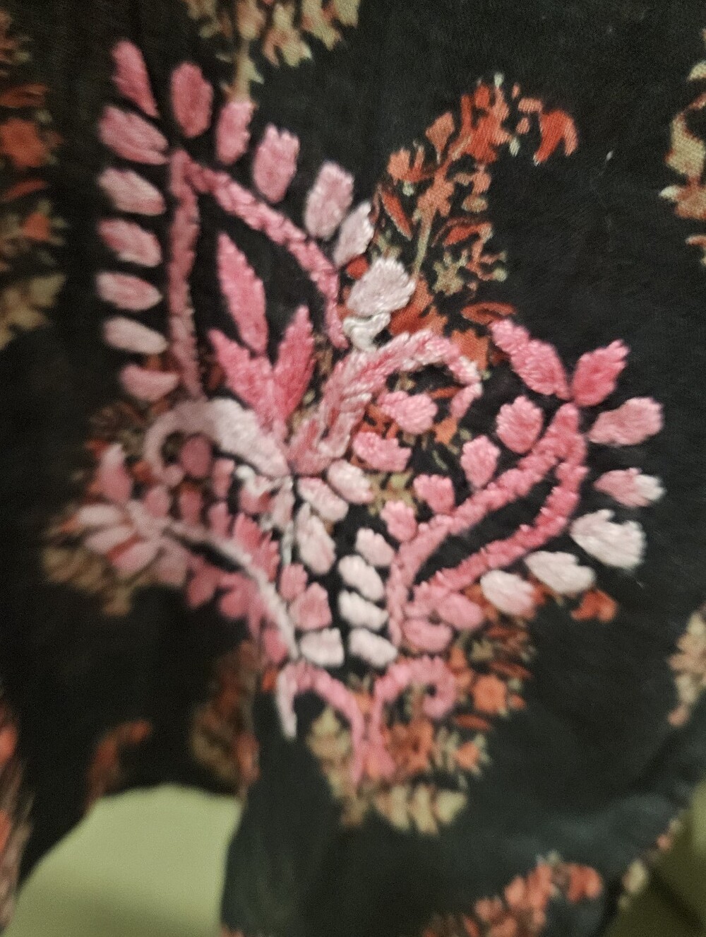 Hand Embroidered Lucknowi Chikankari Black & Pink Floral Paisley Tunic Top - Picture 5 of 5